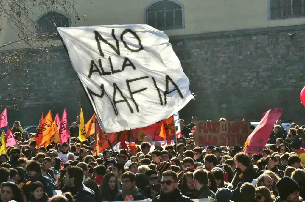 People Standing Up to Mafia Organizations