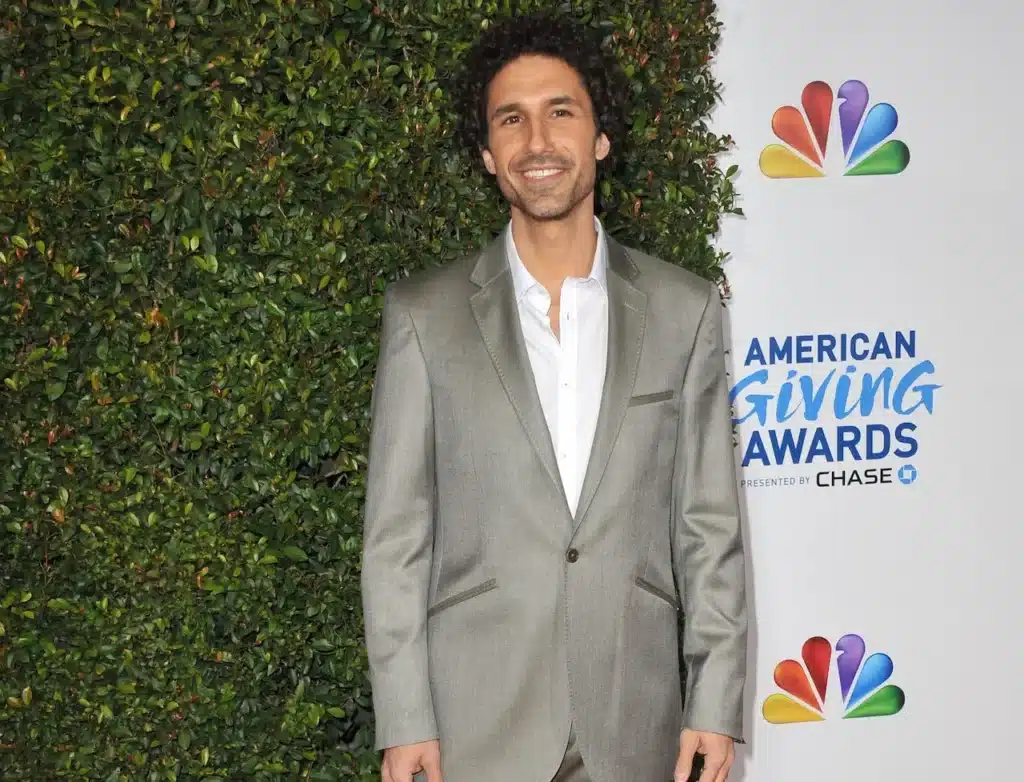 The Earth Tripping of Ethan Zohn