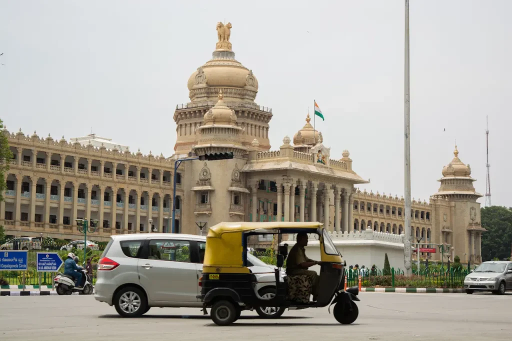 Traffic near Vidhana Soudha Bengalore