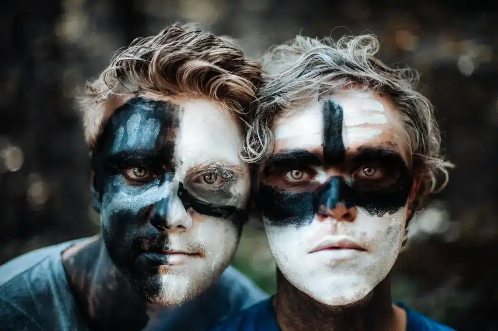 Survive The Tribe