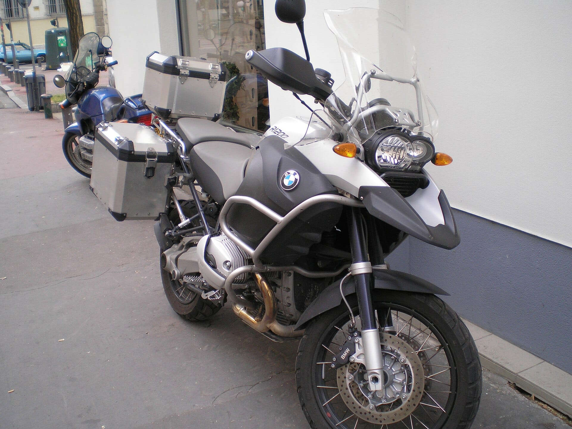 Long Way Down: Bmw R1200gs Adventure Jpg